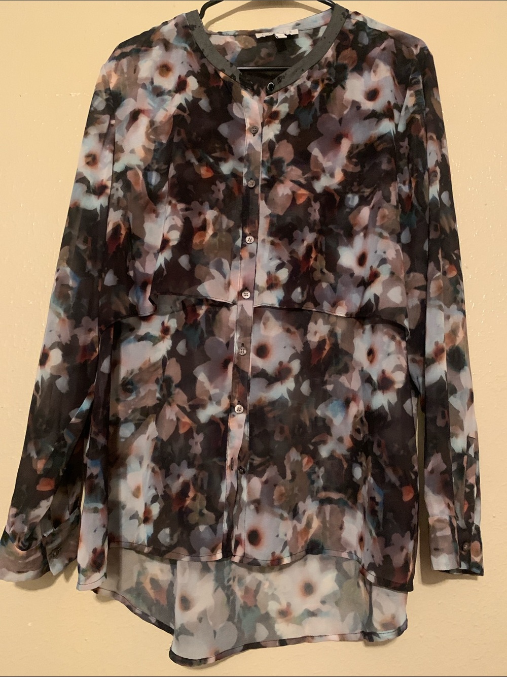 Floral Long-Sleeve Floral Blouse (L)